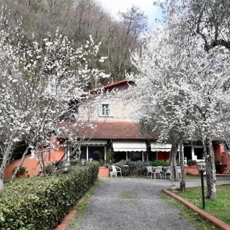 Gli Ulivi Oda ve Kahvaltı Fosdinovo